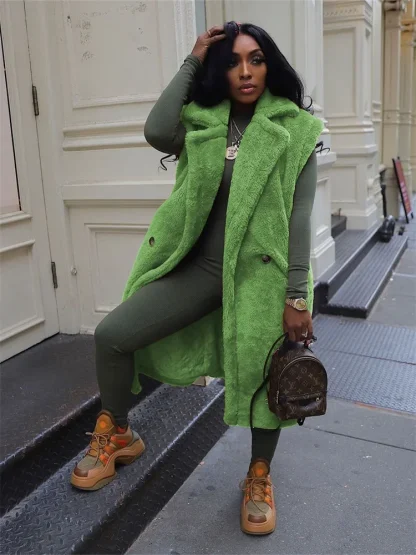 Thick Plus Size Sleeveless Coat - Image 3